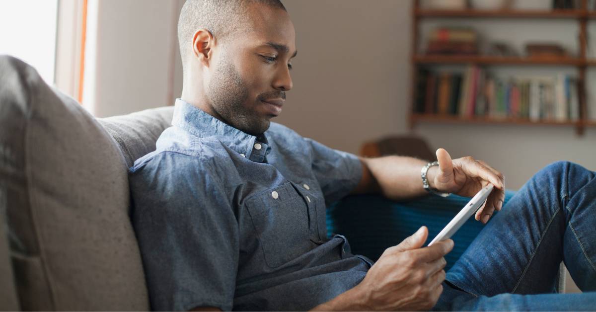 Money Market Accounts (MMAs) vs. Certificates of Deposit (CDs): What’s The Difference?