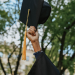 5 Reasons Why You Should Gift Your Grad with a Certificate of Deposit (CD)
